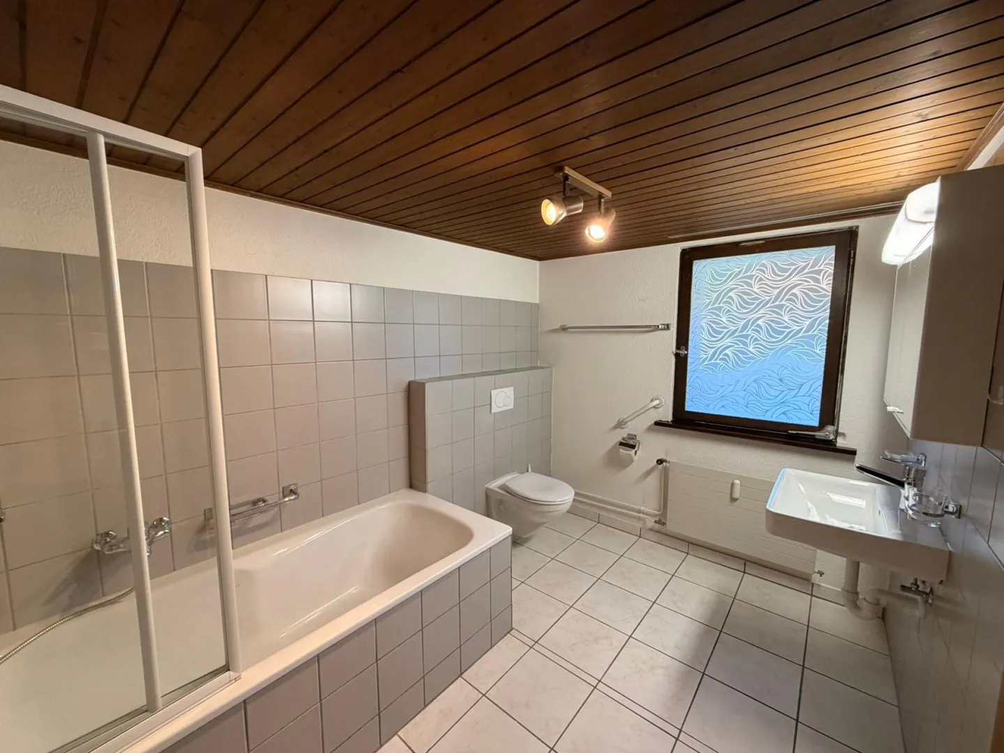 Cozy 3-room apartment in a rural location - Photo 7 of 9