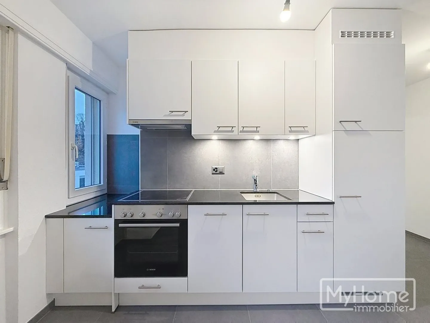 Einzigartige Gelegenheit! Wunderschönes 2-Zimmer-Apartment komplett renoviert! - Foto 3 di 8