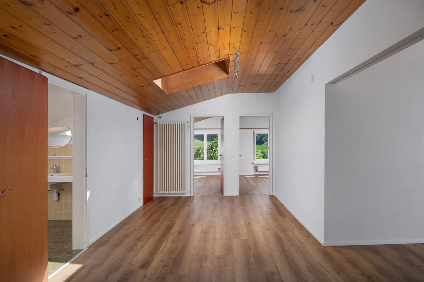 Grosszügige 3½-Zimmer-Dachwohnung mit Wintergarten! - Foto 6 von 14