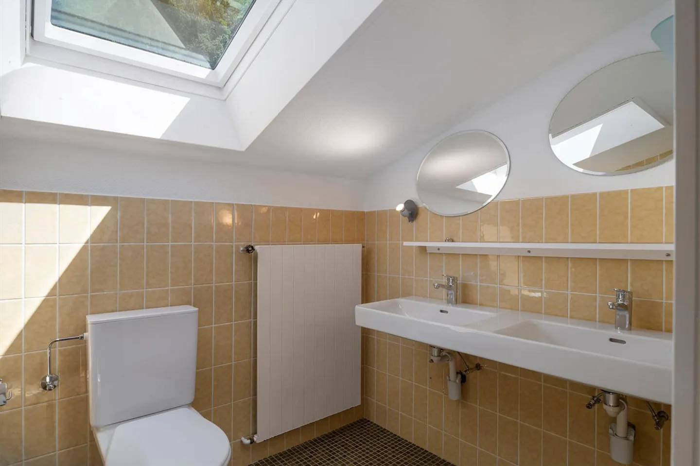 Grosszügige 3½-Zimmer-Dachwohnung mit Wintergarten! - Foto 7 von 14