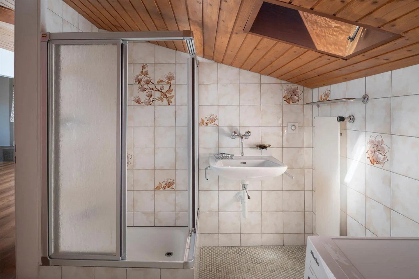 Grosszügige 3½-Zimmer-Dachwohnung mit Wintergarten! - Foto 8 von 14