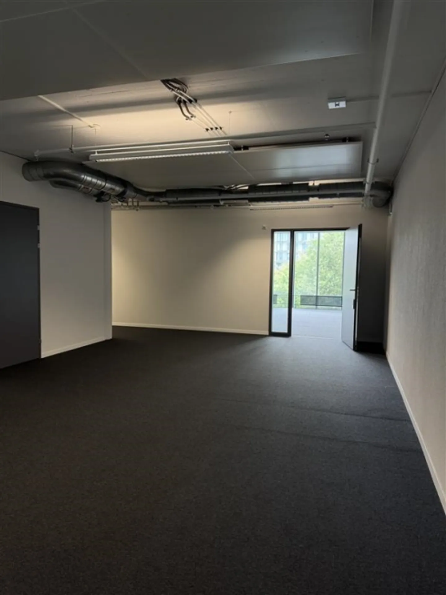 Lavorare con vista – Spazi per uffici flessibili da 61 m² a 103 m² a Zollikofen - Foto 2 di 9