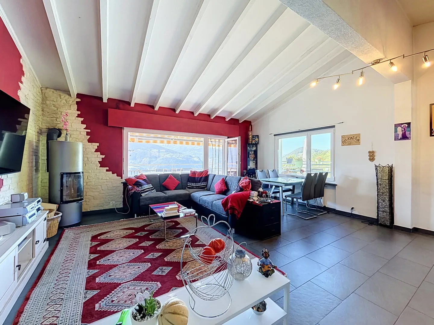 Villa Incantevole con Vista Panoramica - Foto 1 di 8