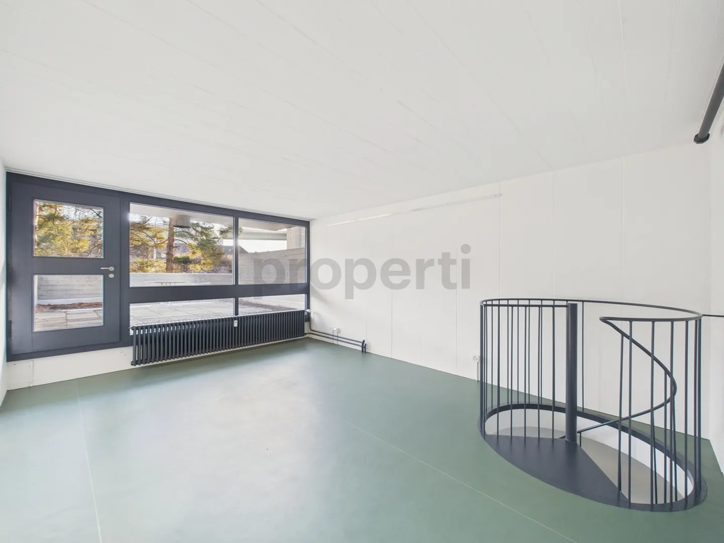 Wohnen in einer Ikone der Schweizer Architektur | Einzigartige 4.5-Zimmer-Maisonettewohnung im denkmalgeschützten Atelier-5-Ensemble in Flamatt - Foto 4 di 13