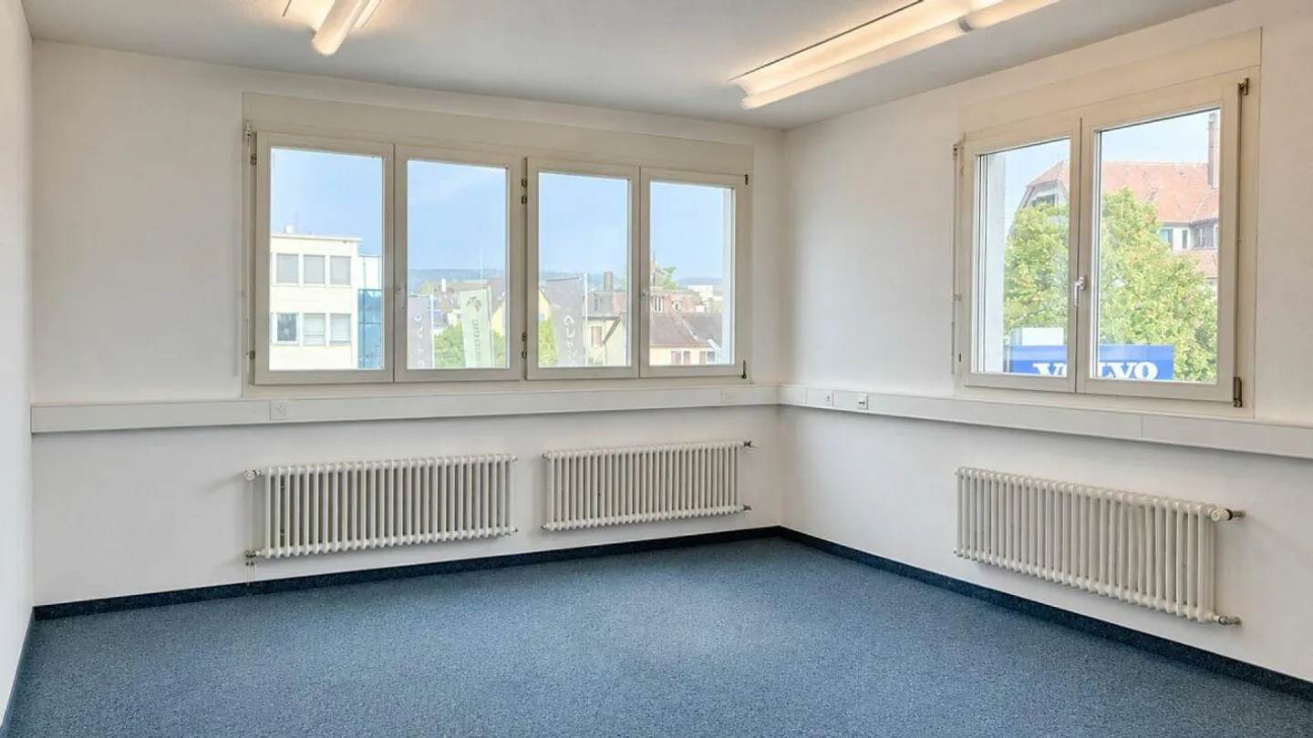 Attractive commercial space with approx. 130 m² - flexible use at G... - Photo 5 of 6