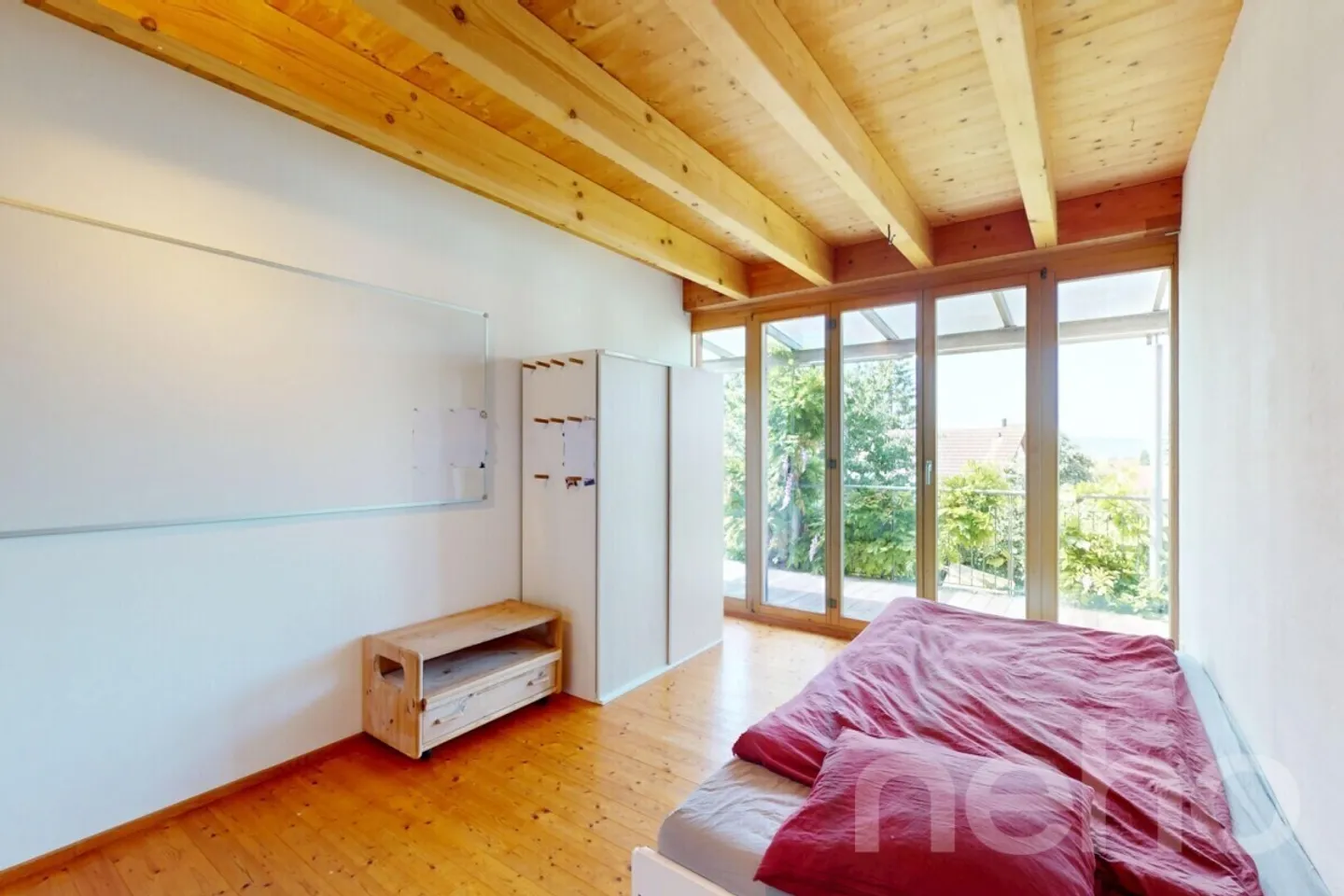 Espace lumineux avec construction durable - Photo 8 sur 13