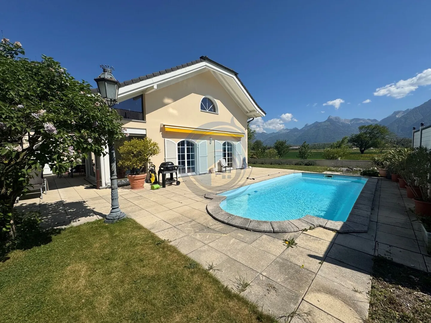 6,5 Zimmer Haus - Foto 1 von 16