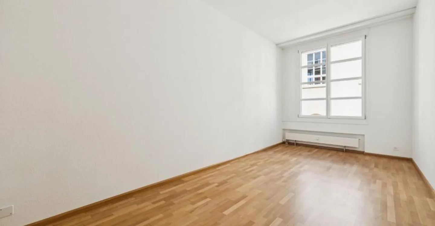 Geräumige Stadtwohnung in zentraler Lage - Foto 8 von 8