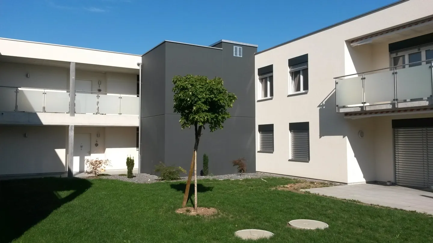 2.5 Room Apartment - Photo 1 of 13