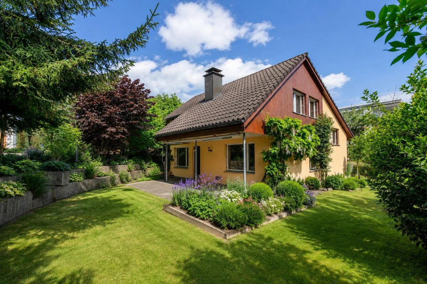 Affascinante casa unifamiliare con giardino idilliaco - Foto 1 di 9