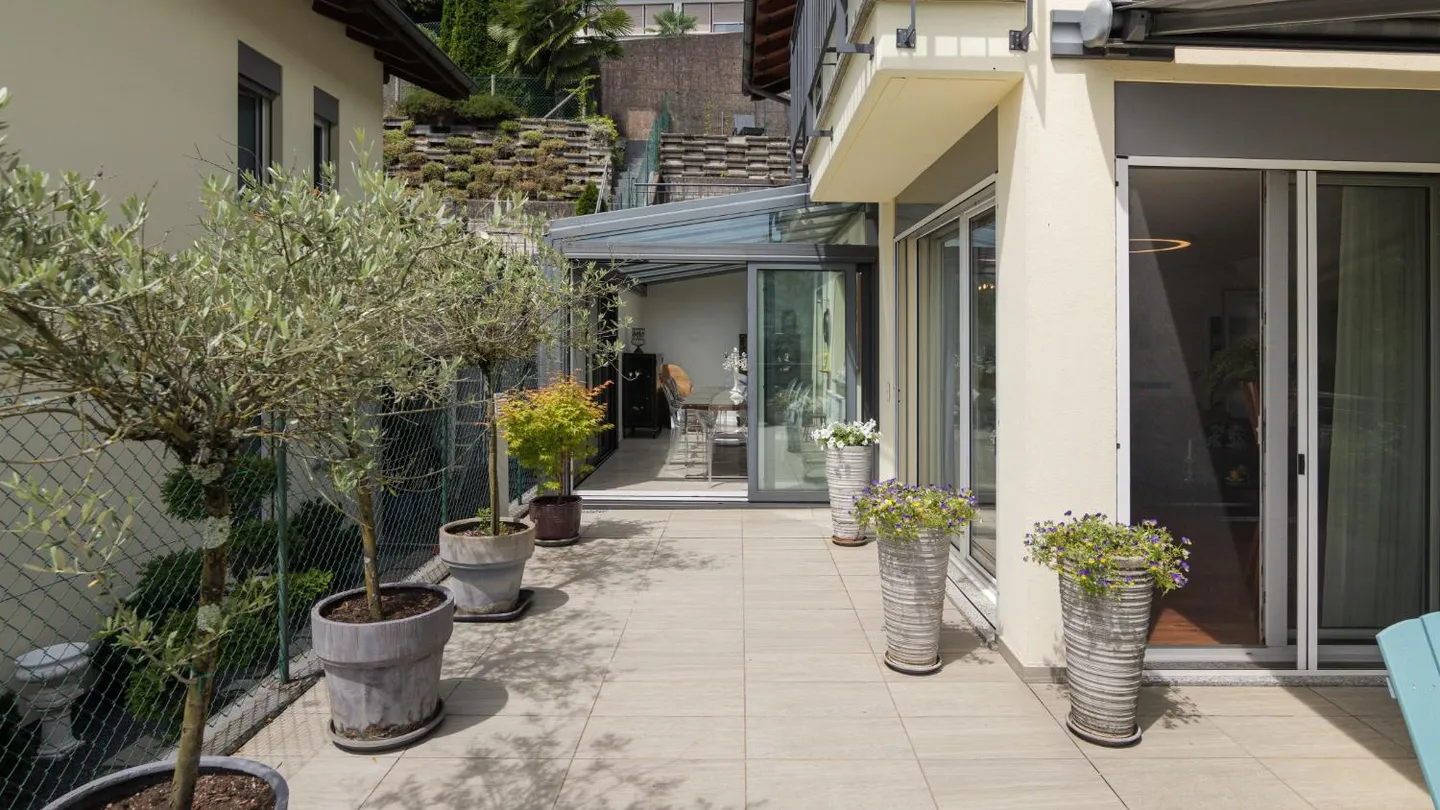 Affascinante Casa Familiare con Terrazza - Foto 3 di 12