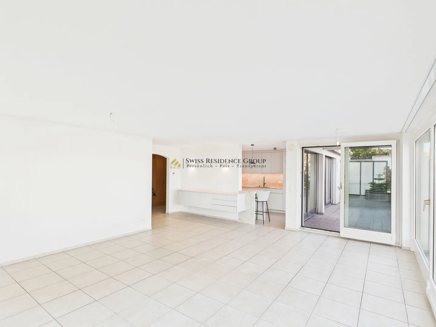 Wohnen mit Weitblick: Traumhafte 6.5-Zimmer-Terrassenwohnung mit Seesicht in Wollerau - Foto 6 von 28