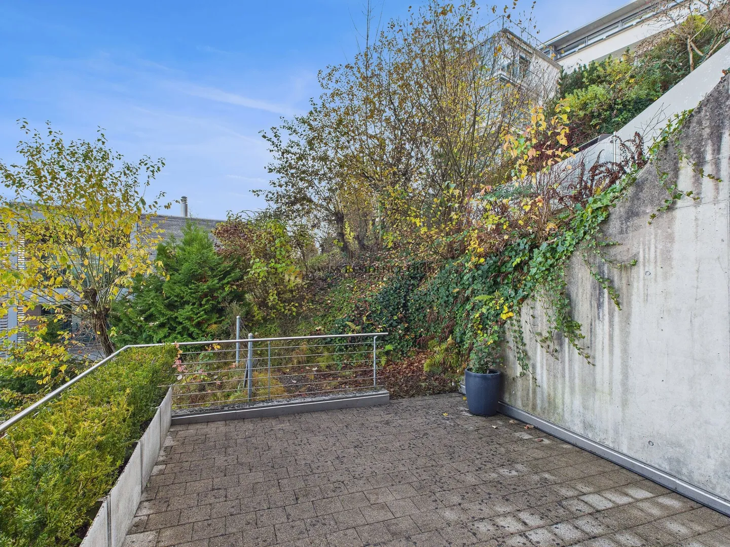 Wohnen mit Weitblick: Traumhafte 6.5-Zimmer-Terrassenwohnung mit Seesicht in Wollerau - Foto 15 von 28