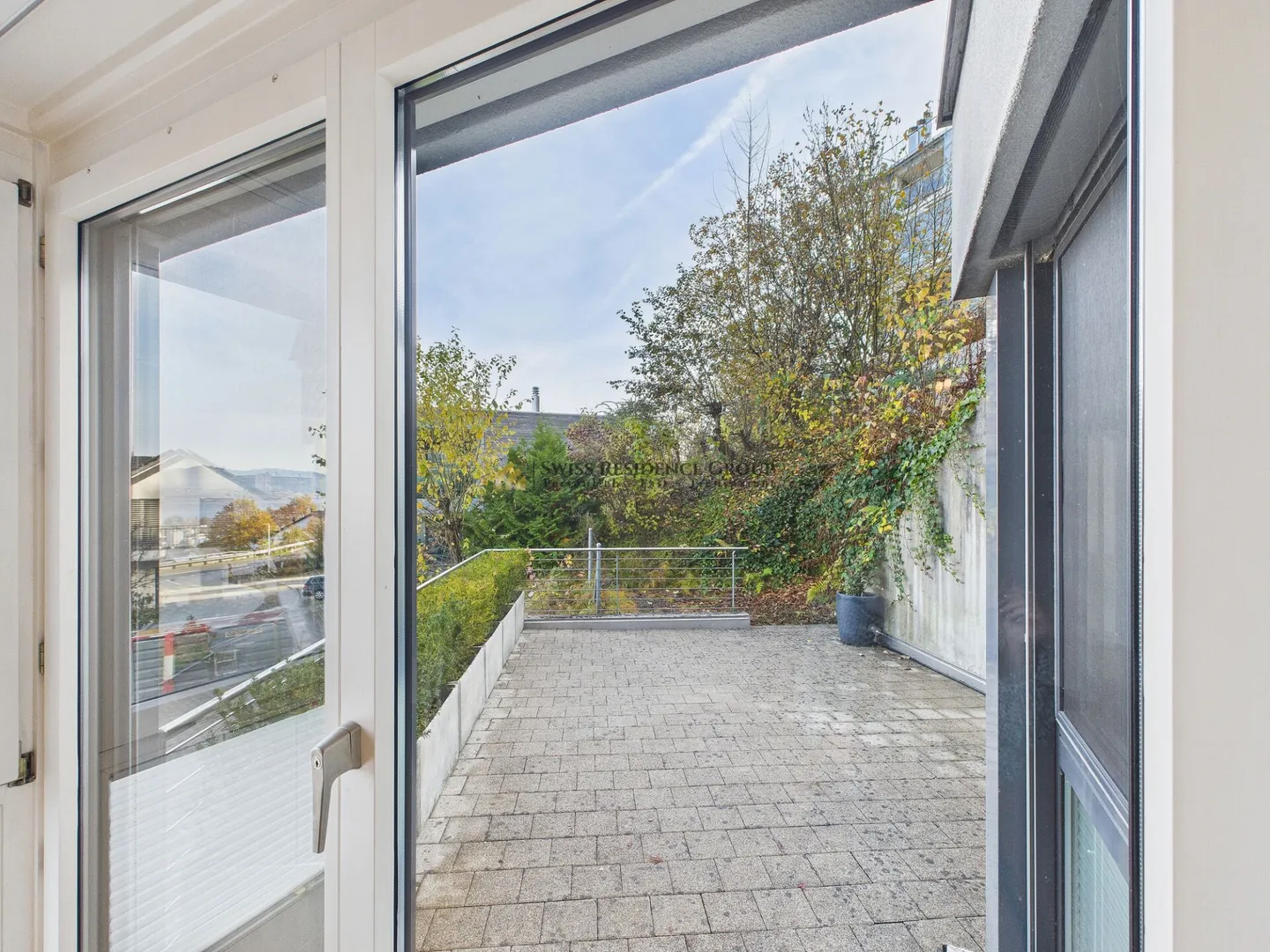 Wohnen mit Weitblick: Traumhafte 6.5-Zimmer-Terrassenwohnung mit Seesicht in Wollerau - Foto 16 von 28