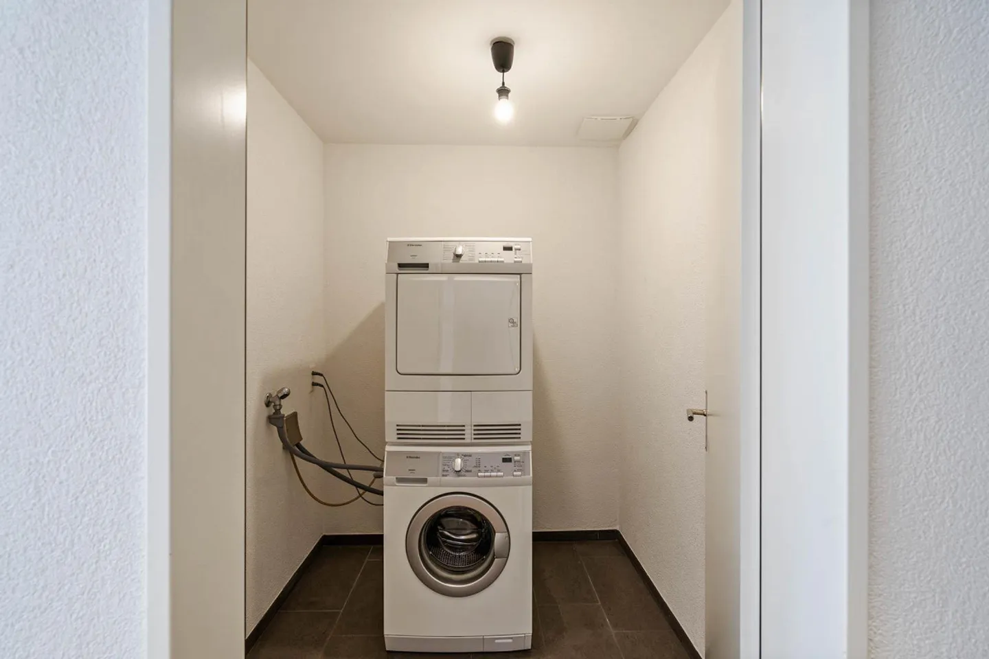 Exklusives Wohnen mit Terrasse garantiert! - Foto 7 von 7