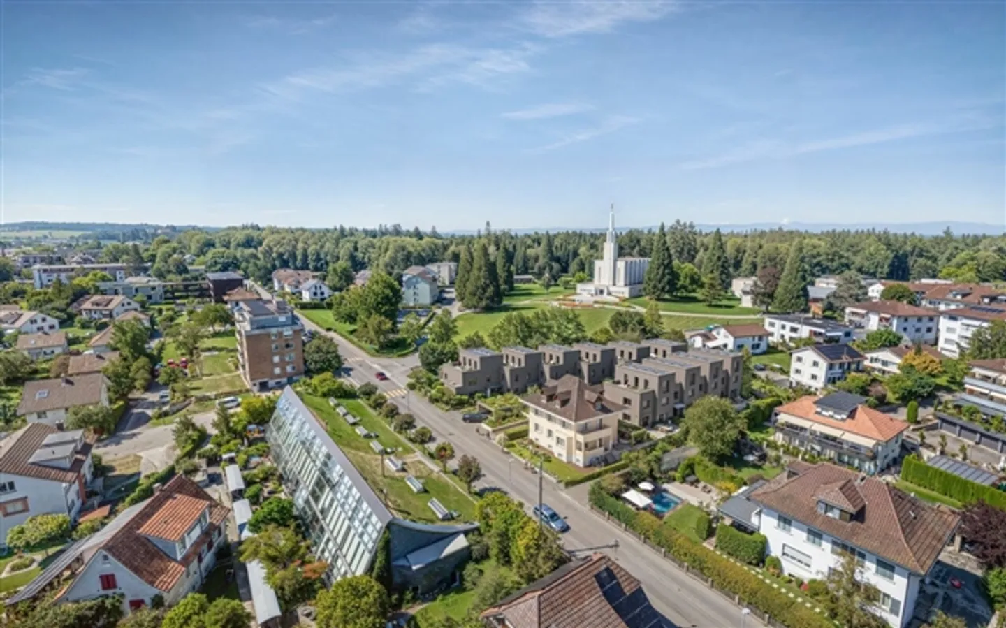 Home between City & Nature - Photo 1 of 3