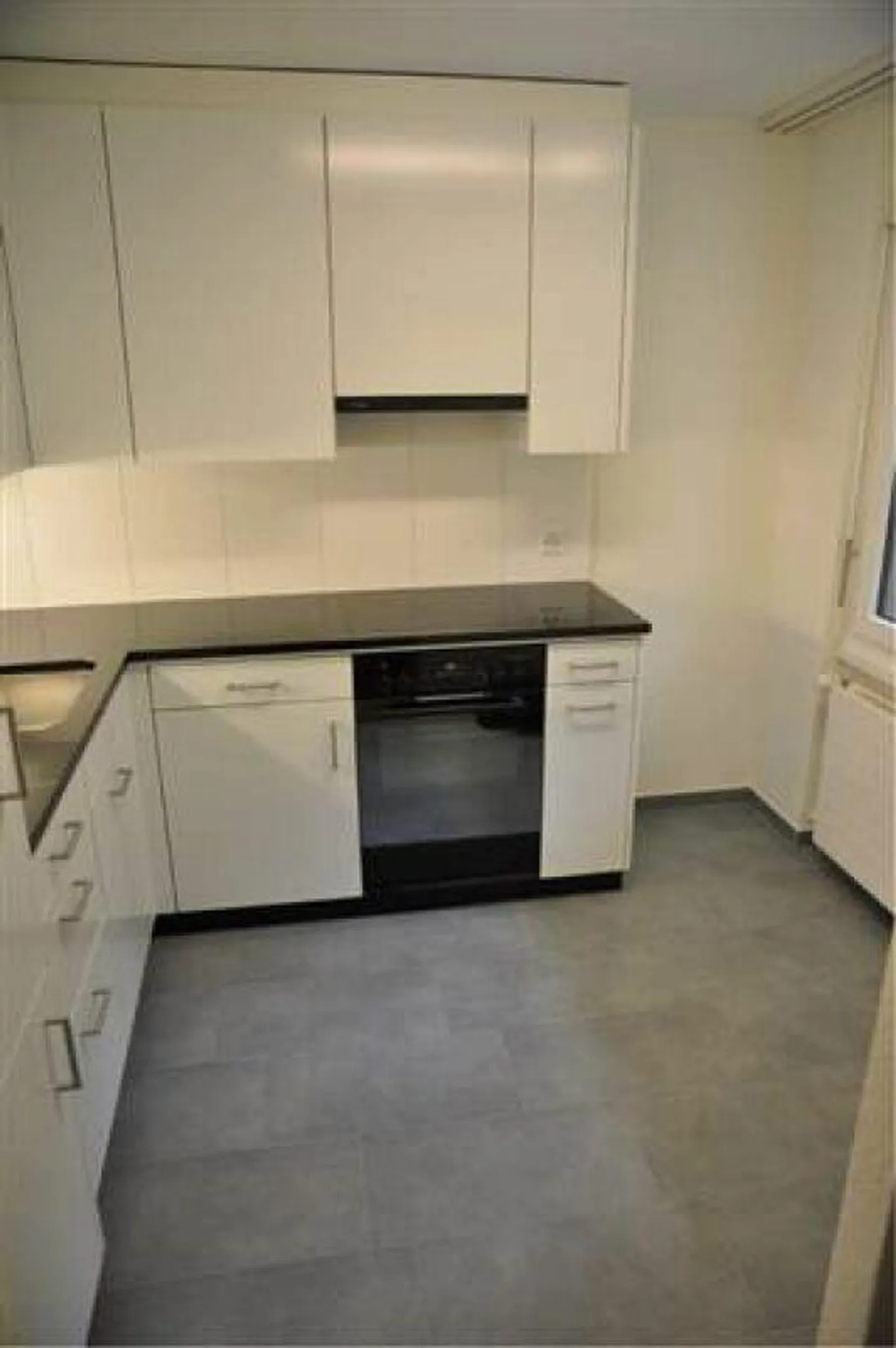 Cozy 1 Room Senior Apartment - Photo 4 of 7