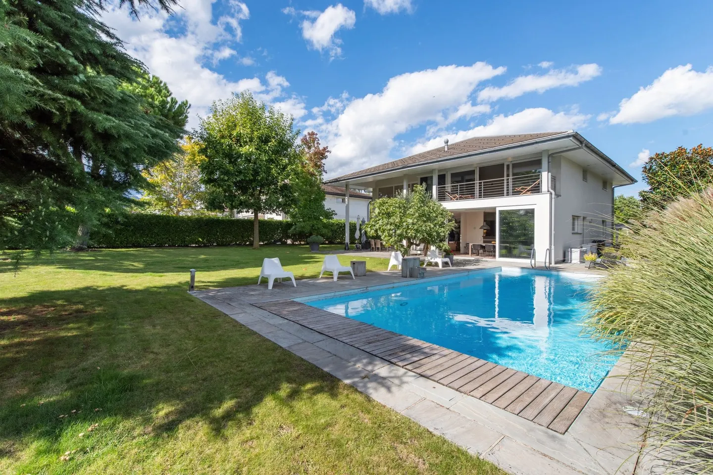Charmantes Familienhaus mit Pool - Foto 7 von 8