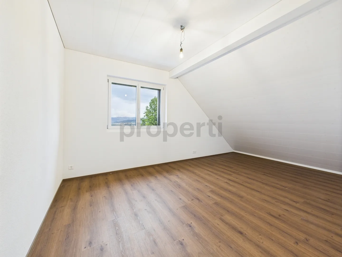 Charmante 6.5-Zimmer Wohnung in Sempach mit Seeblick und Bergsicht - Foto 6 von 12