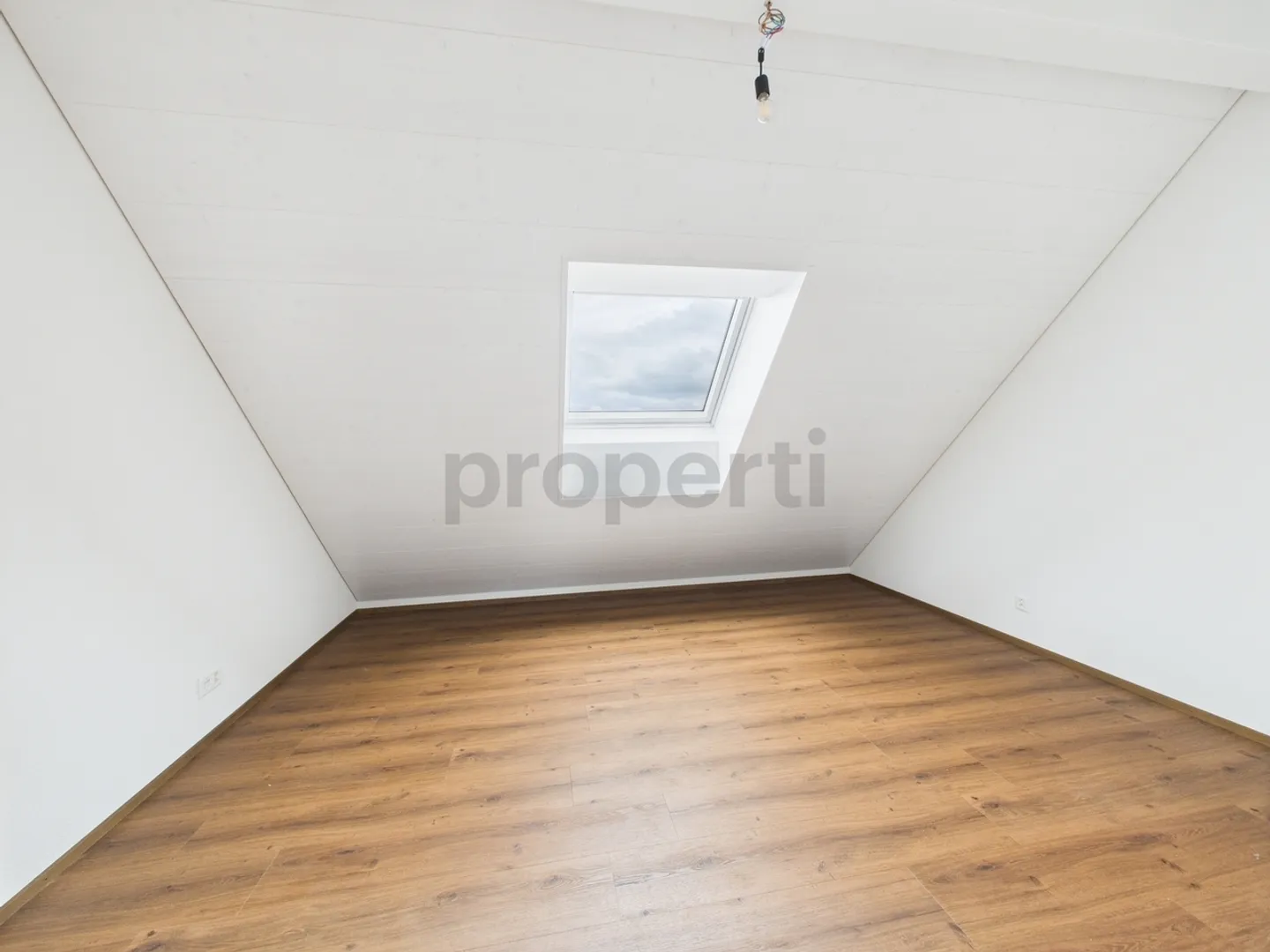 Charmante 6.5-Zimmer Wohnung in Sempach mit Seeblick und Bergsicht - Foto 8 von 12
