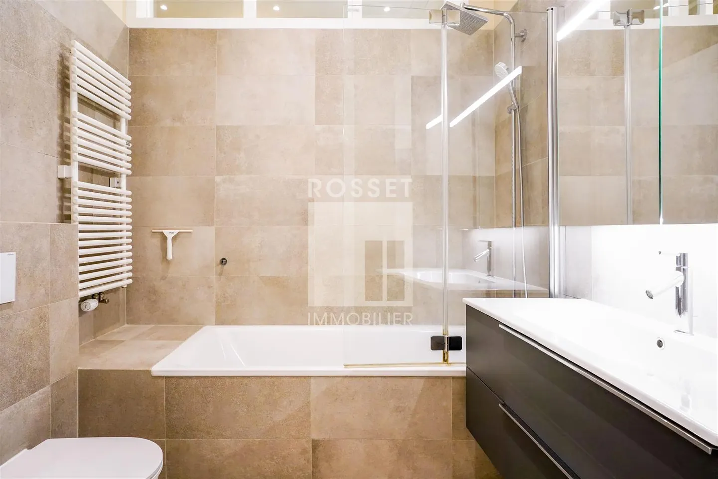 Schönes Objekt von etwa 171m2 im 1. Stock, mitten im Herzen des Champel-Viertels und nahe aller Annehmlichkeiten. - Foto 12 von 12