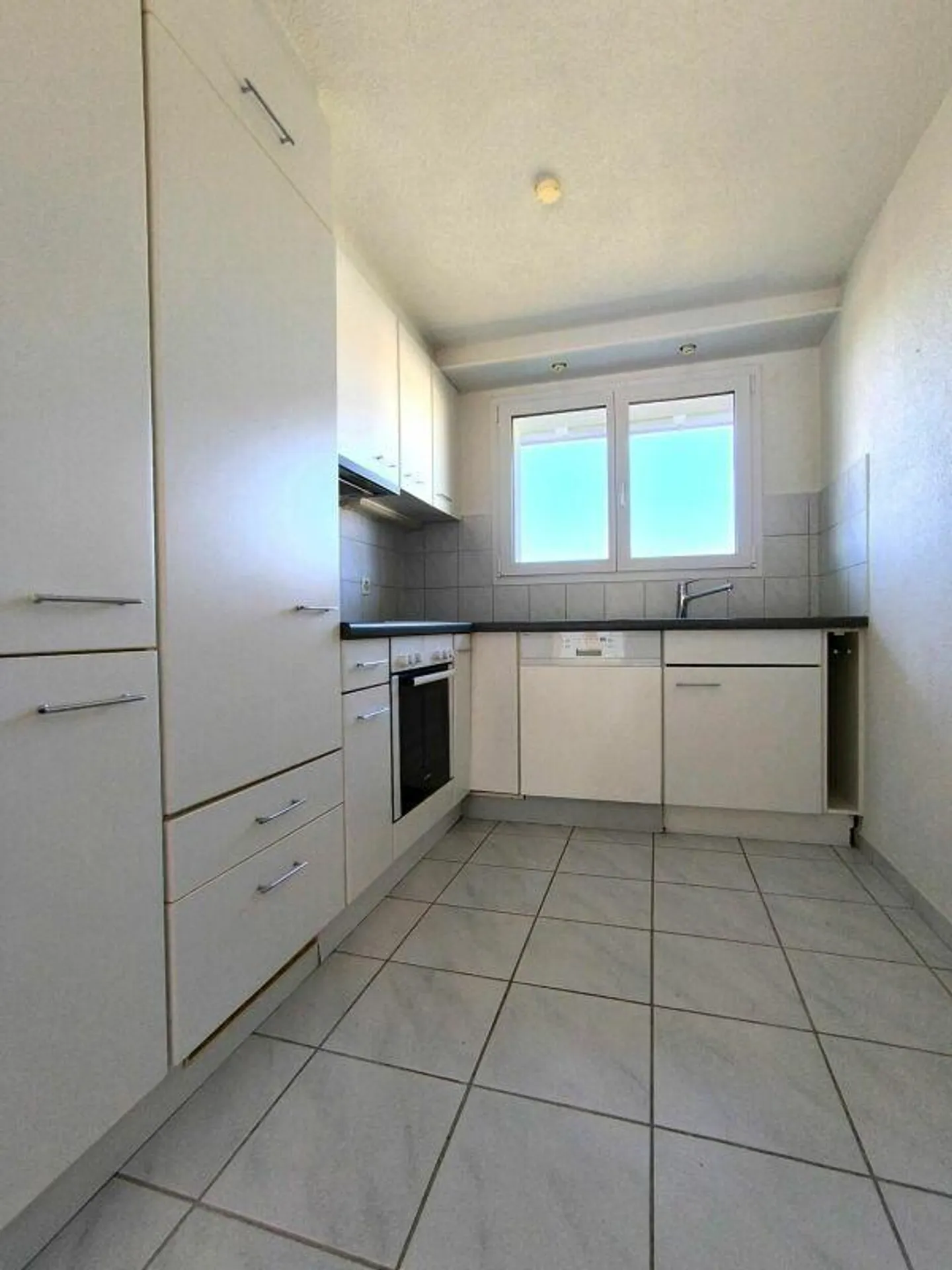 Appartamento centrale di 4,5 stanze - Foto 2 di 8