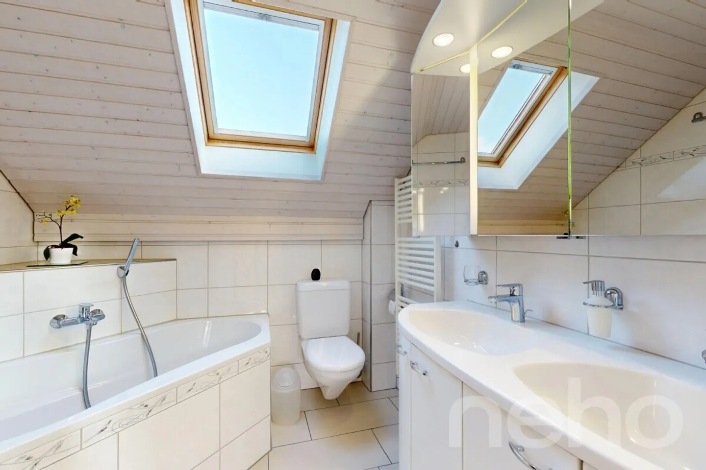 Spacious Family Home in a Quiet Location - Photo 10 of 12