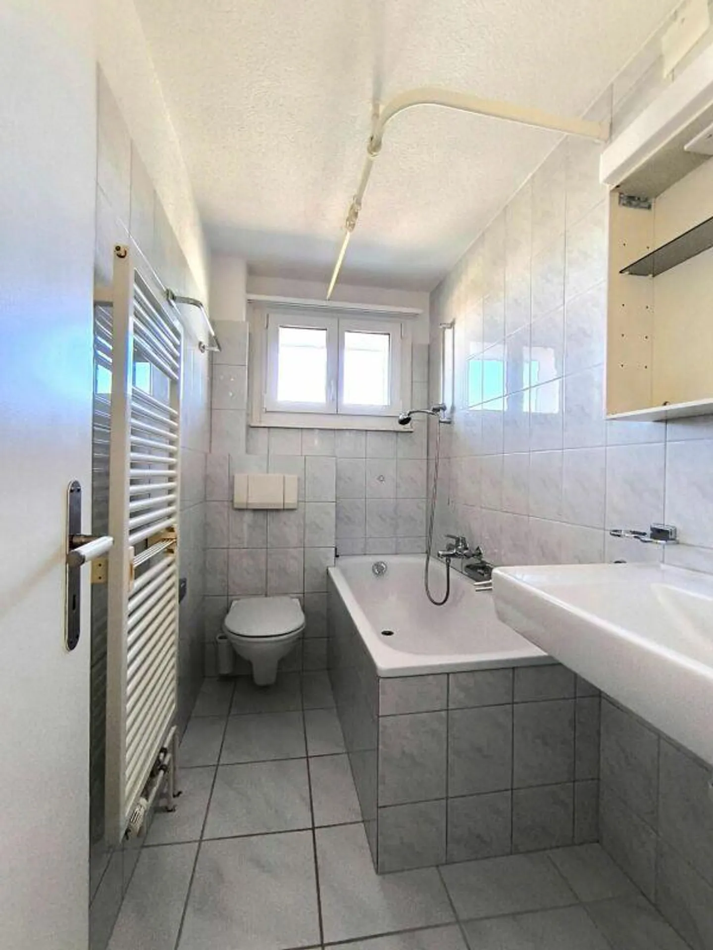 Appartamento centrale di 4,5 stanze - Foto 3 di 8
