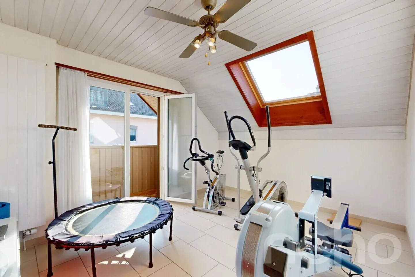 Spacious Family Home in a Quiet Location - Photo 8 of 12