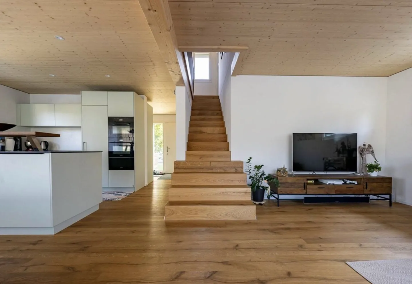 Exclusive Family Home in Emmental - Photo 5 of 6