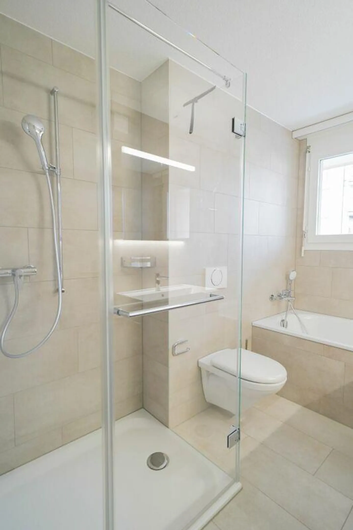 Appartement moderne à Stansstad - Photo 3 sur 13