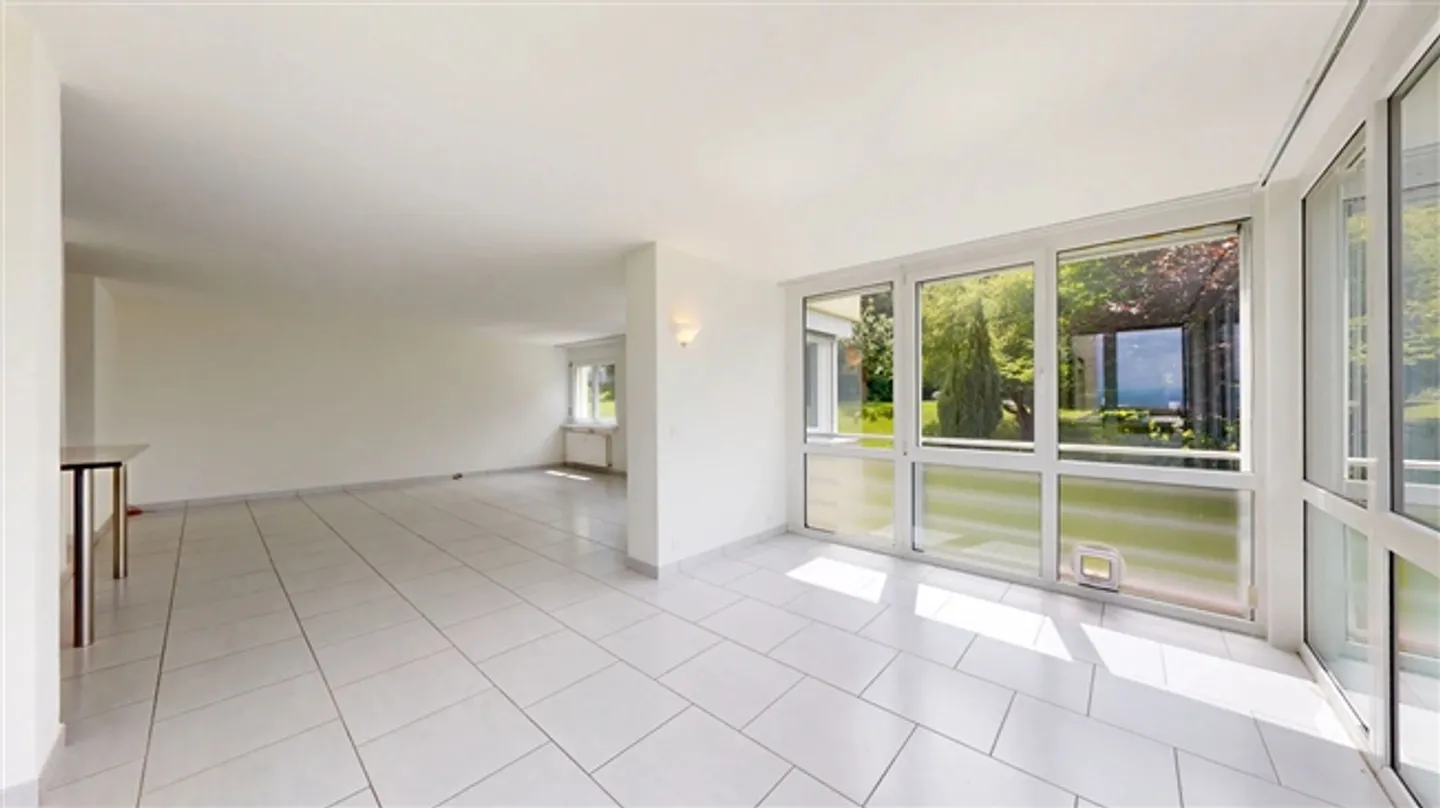 Light-filled 3.5-room apartment with parking space - Photo 7 of 19