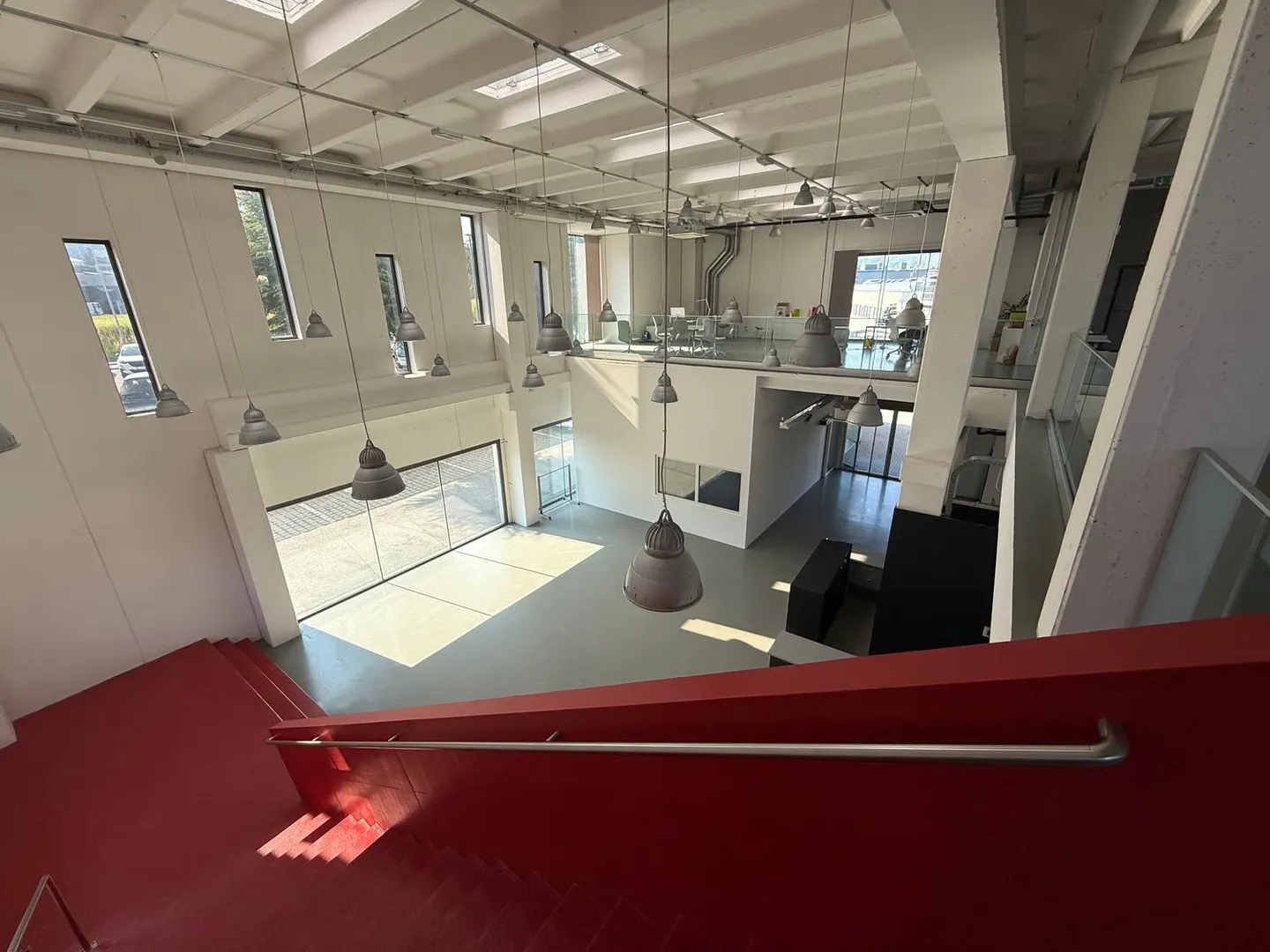 Mendrisio nous louons un grand bâtiment commercial/artisanal avec restaurant - Photo 5 sur 17