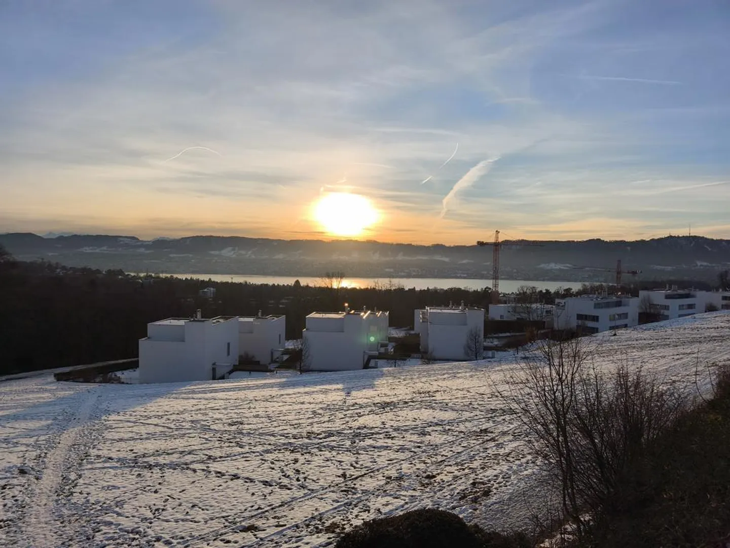 Quiet residential area with a view of greenery - Photo 12 of 12
