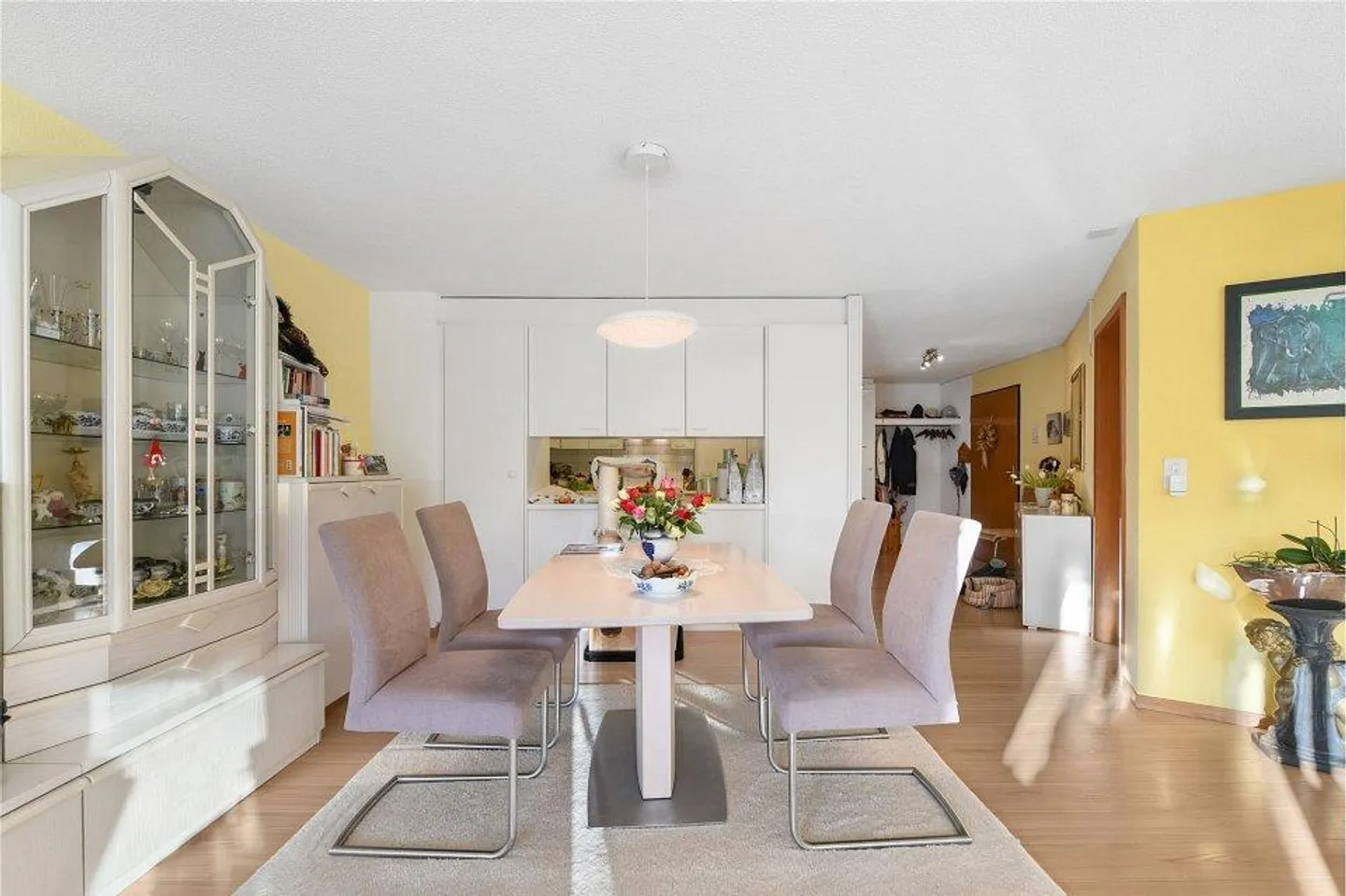 4½ Room Condominium with Garage Space - Photo 6 of 13