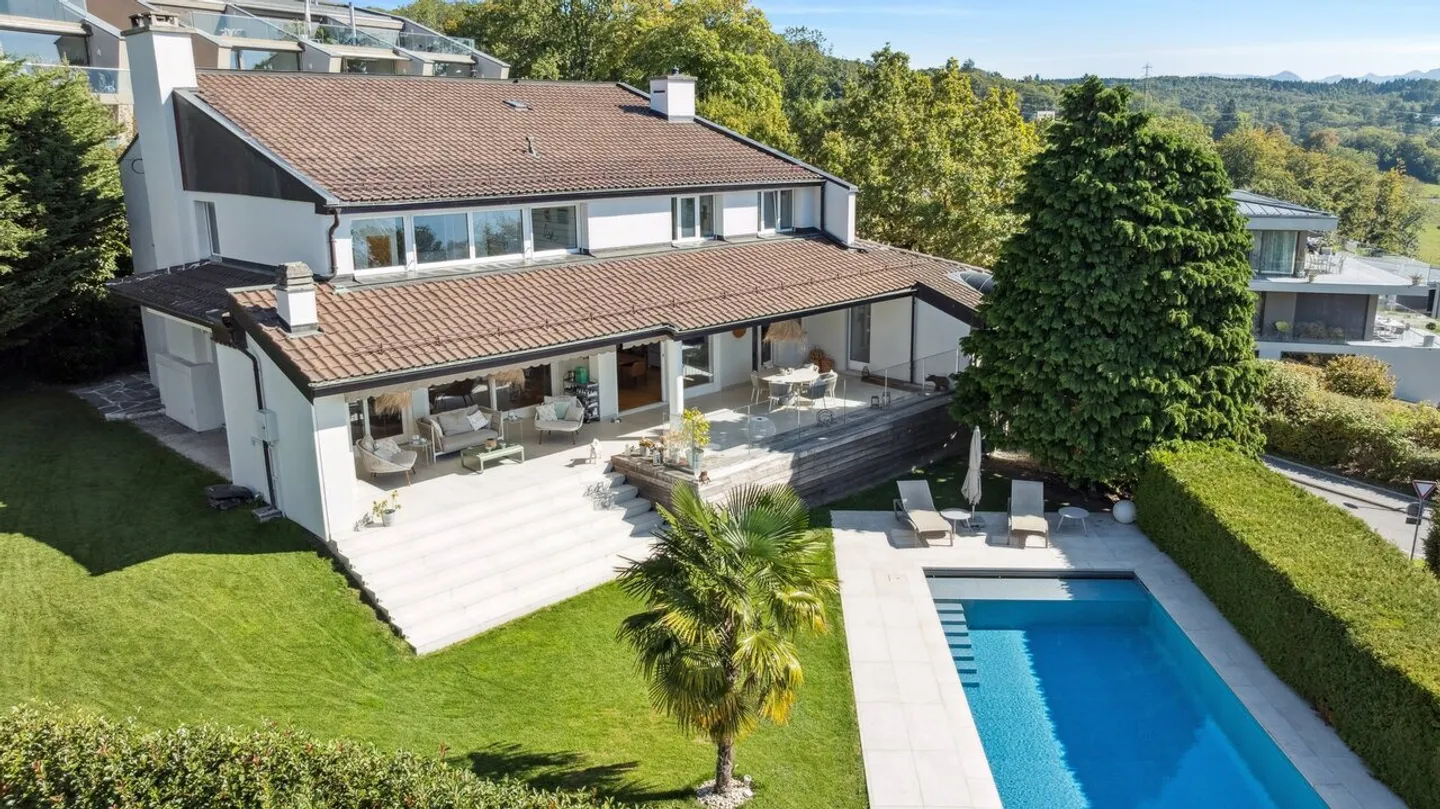 Villa ristrutturata che gode di un ambiente idilliaco - Foto 12 di 12