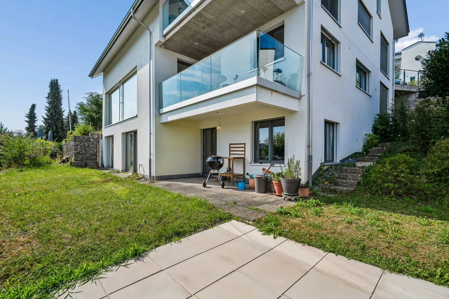 Appartement élégant avec terrasse - Photo 7 sur 10
