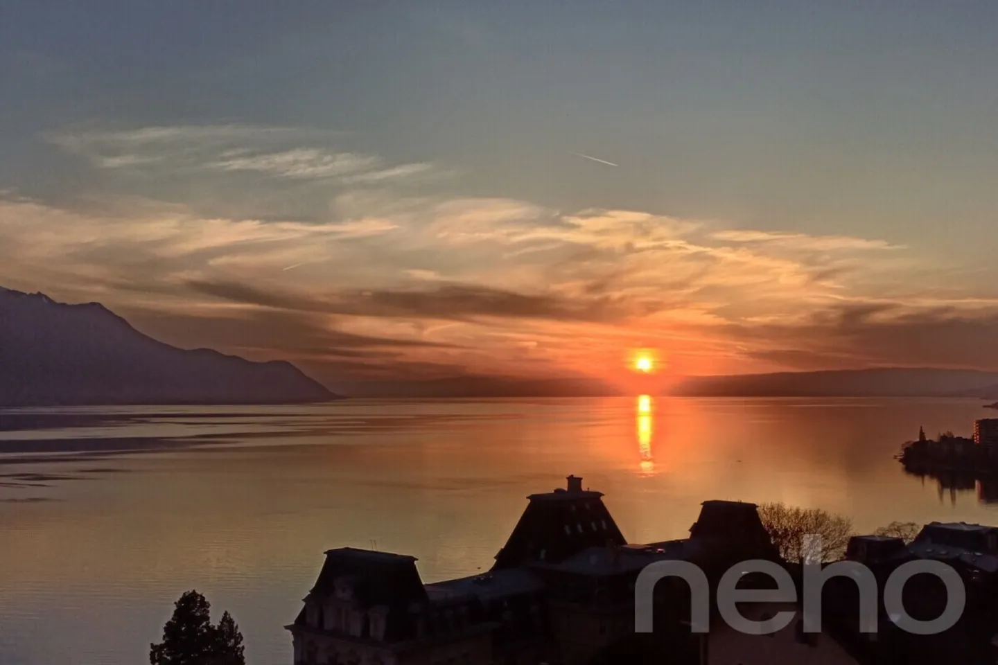 Appartement rénové avec vue sur le lac - Photo 2 sur 12