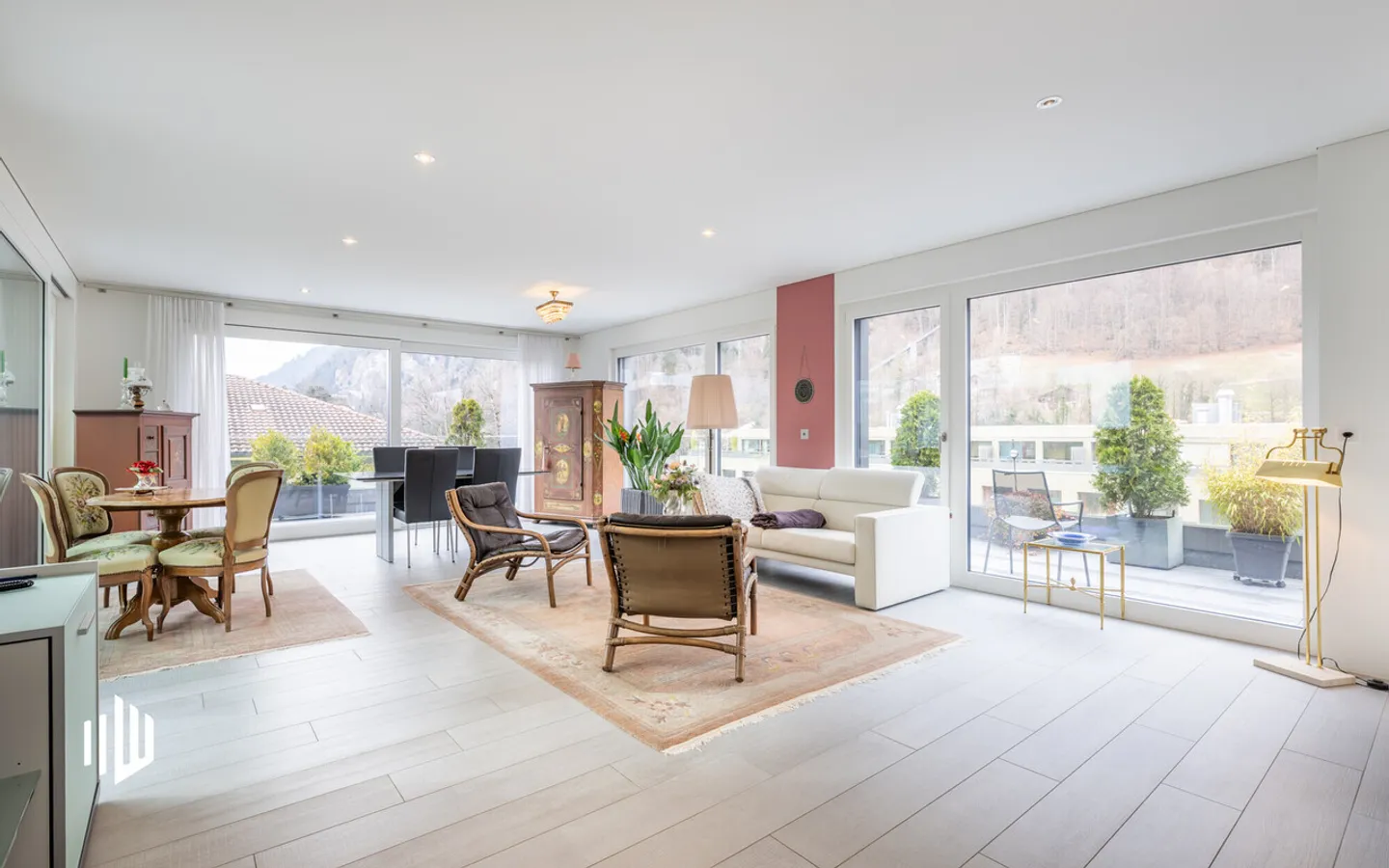 Apartment for sale - Photo 2 of 9