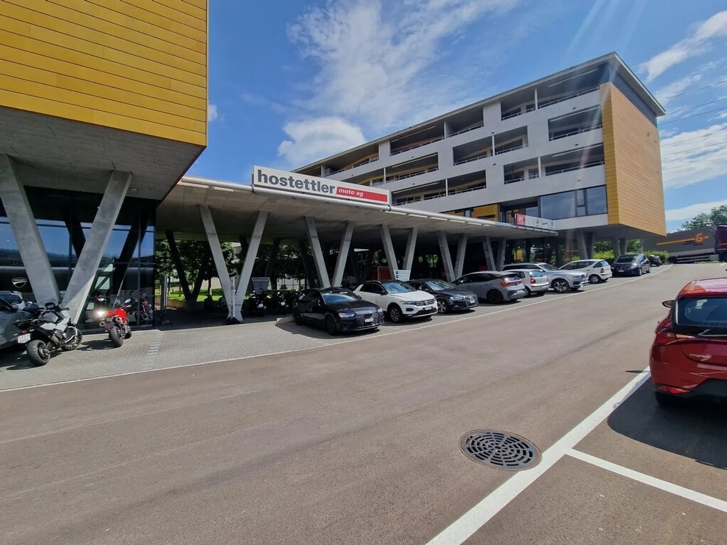 "Place de parking près de la ville de Zurich" - Photo 1 sur 2