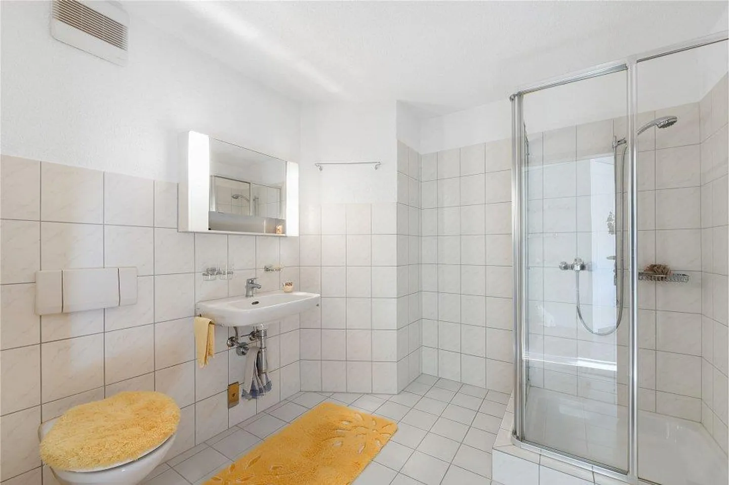 4½ Room Condominium with Garage Space - Photo 13 of 13