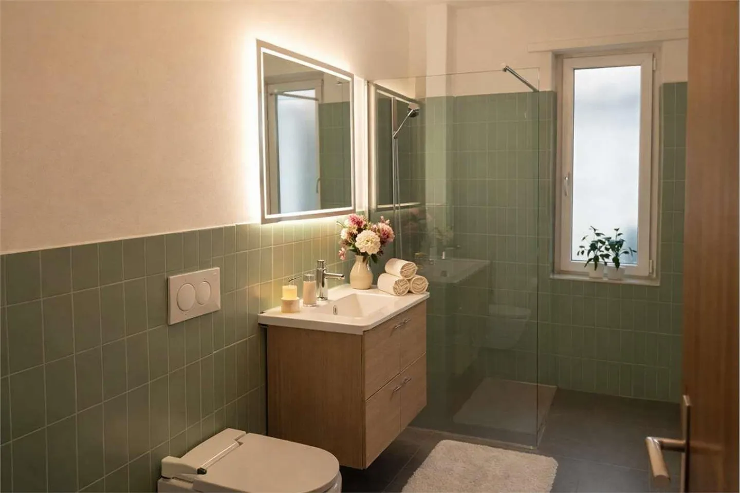 Helle 4,5-Zimmer-Wohnung mit Garten - Foto 3 von 8