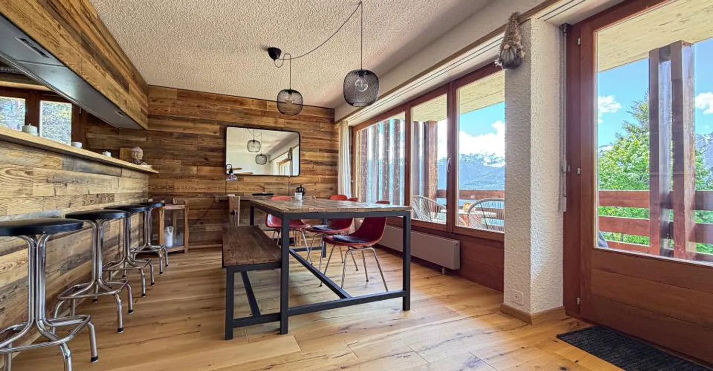 Very nice 4.5 room apartment completely renovated in Ovronnaz/VS - Photo 1 of 12