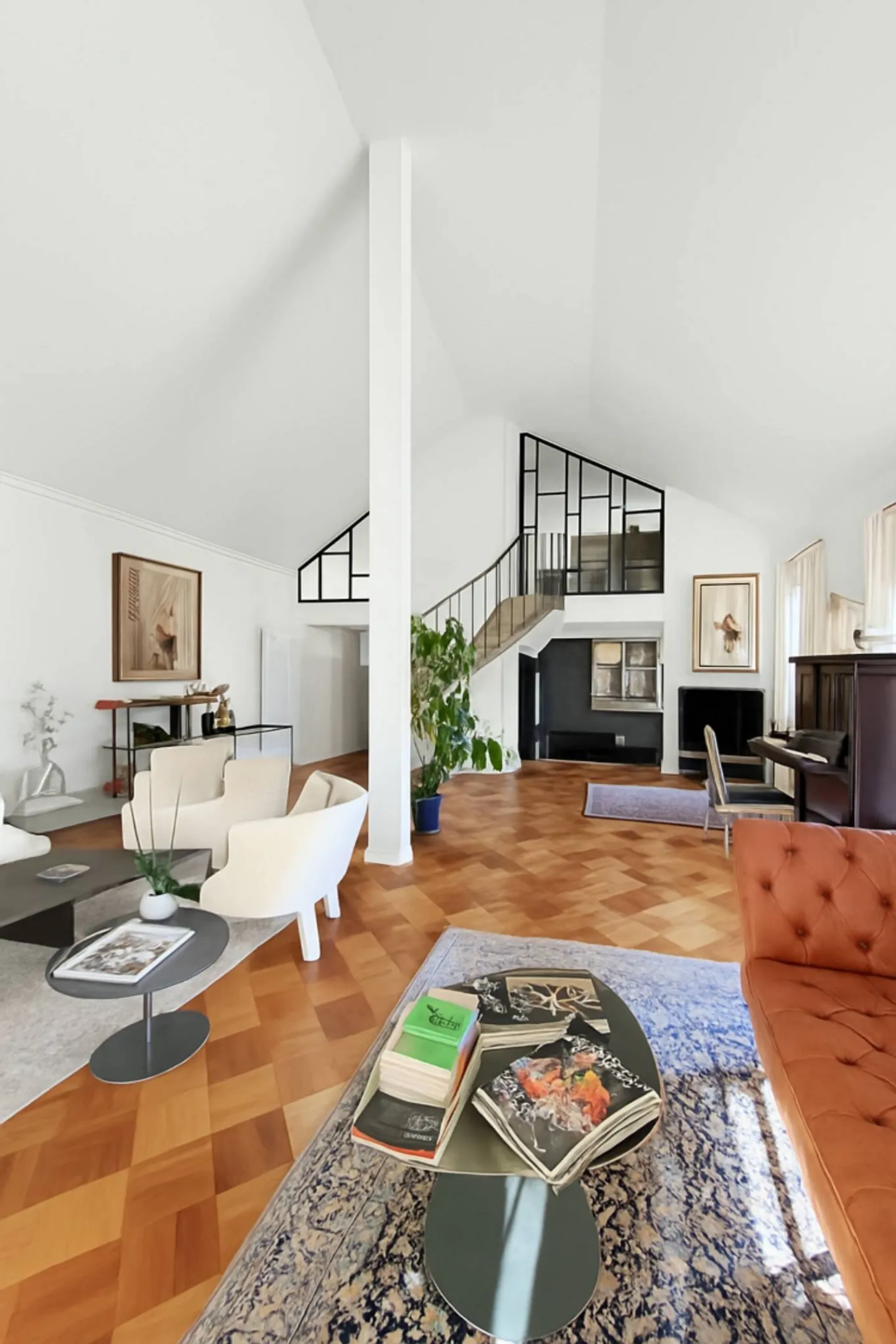 Elegante casa con giardino privato nel cuore di Terre-Sainte - Foto 3 di 13