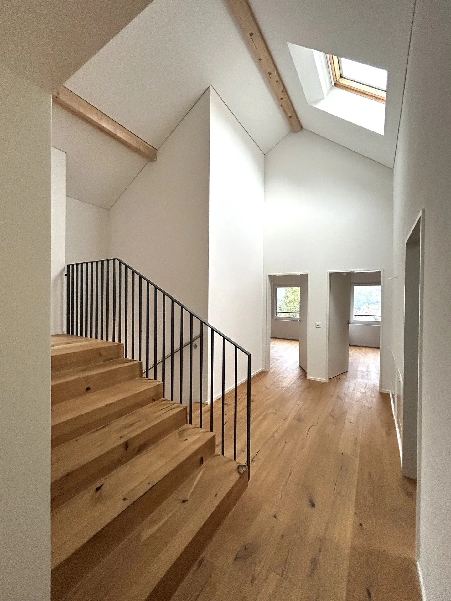 Vivere come in una casa unifamiliare su tre piani - Foto 1 di 11