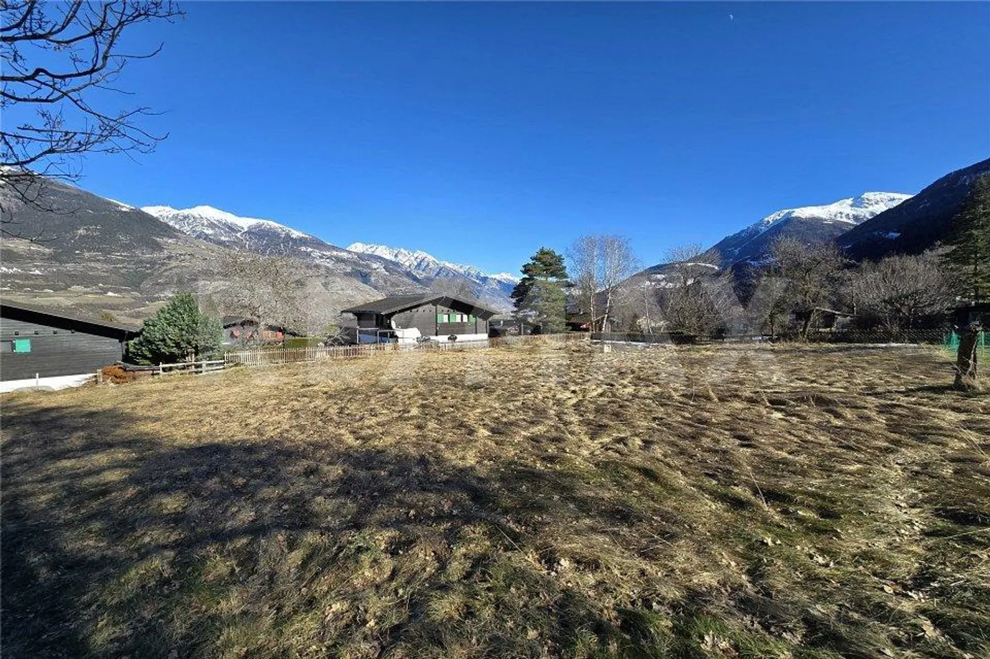Large building plot - approved project available - Photo 6 of 10