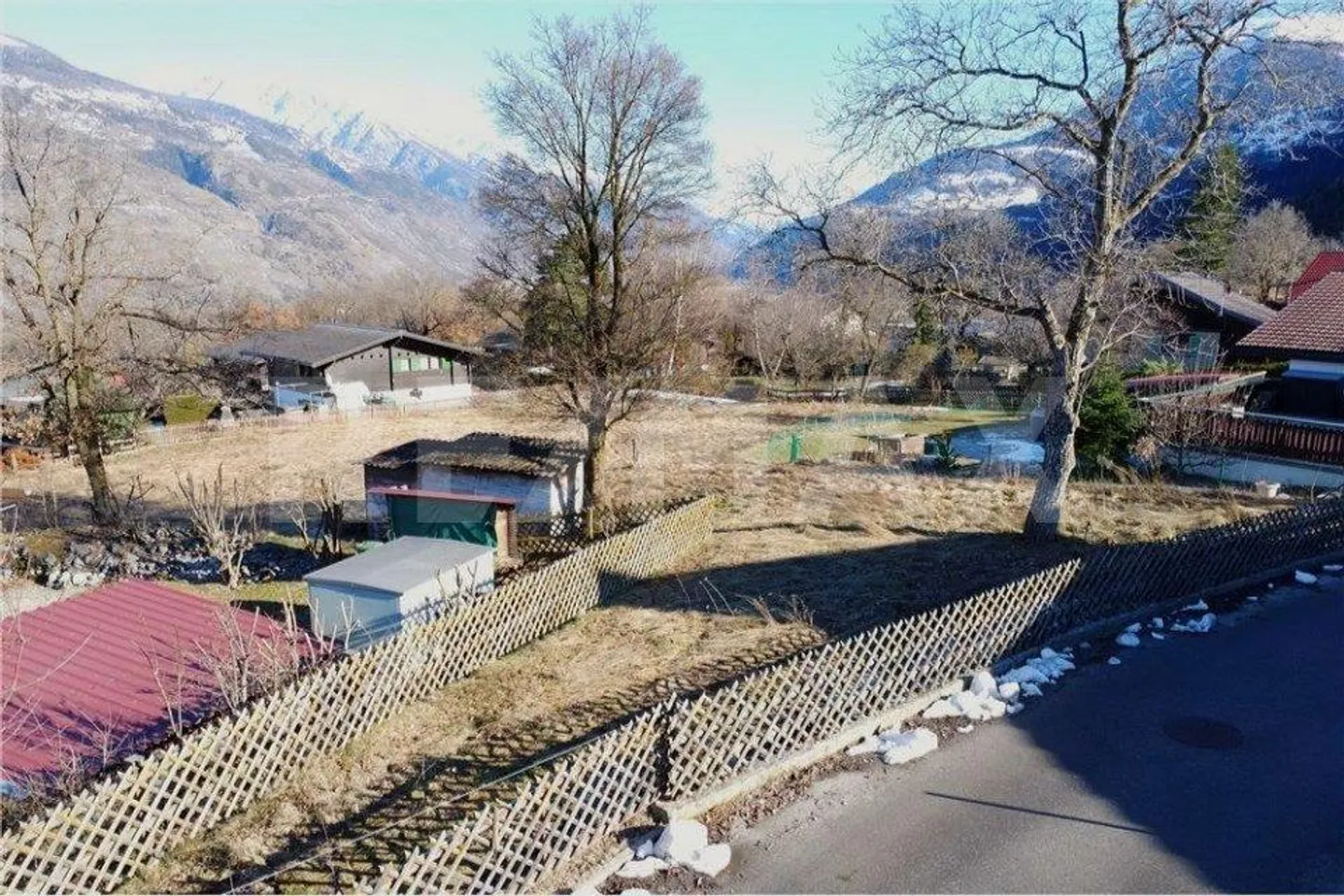 Large building plot - approved project available - Photo 10 of 10