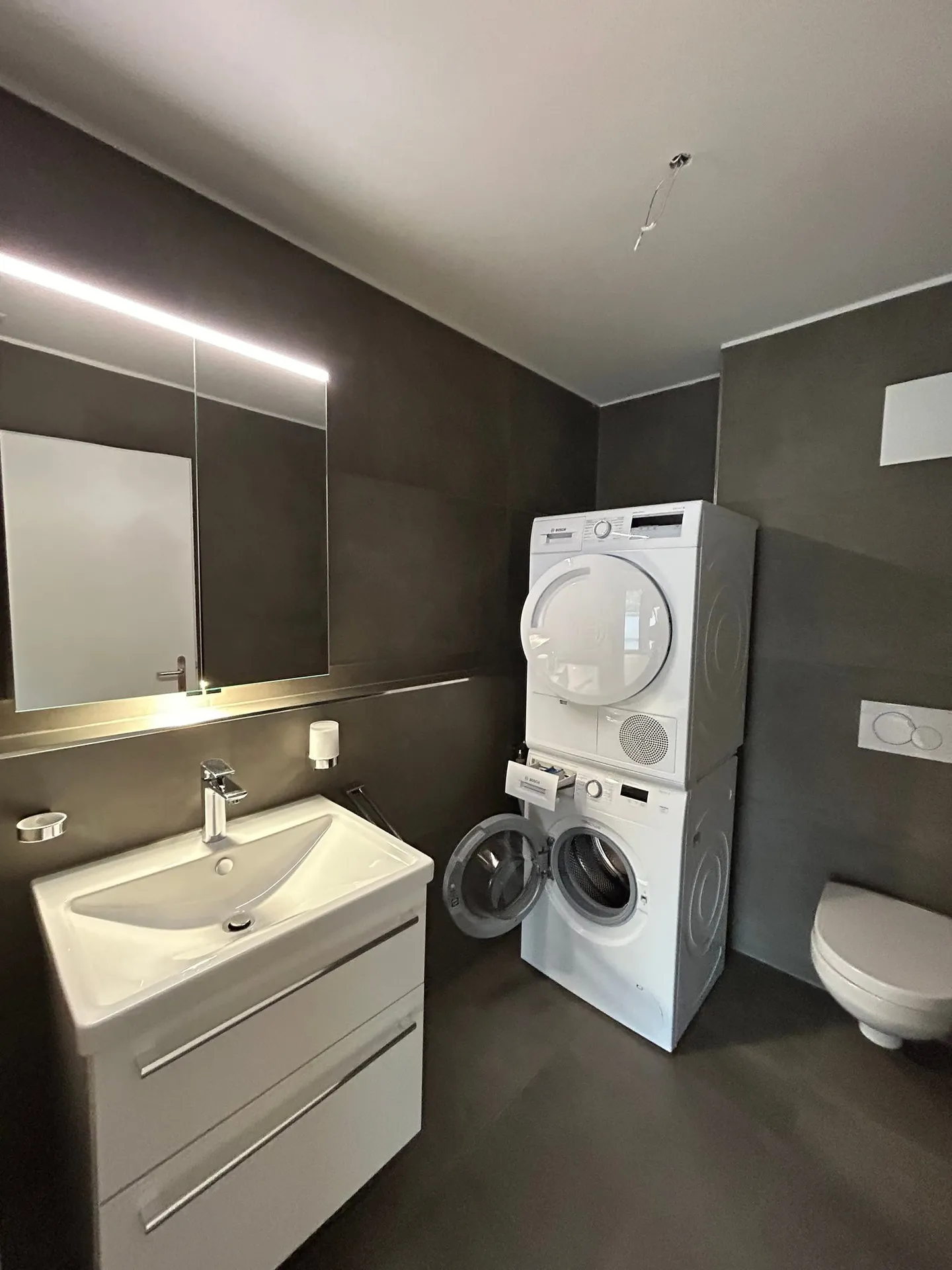 Vivere come in una casa unifamiliare su tre piani - Foto 4 di 11