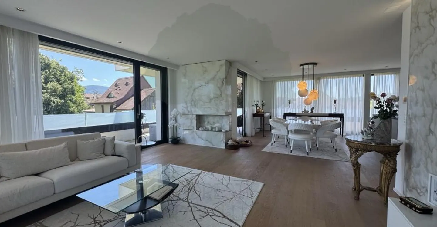 Superb 5.5-room apartment of 170 m² with a 62 m² terrace - Photo 7 of 13