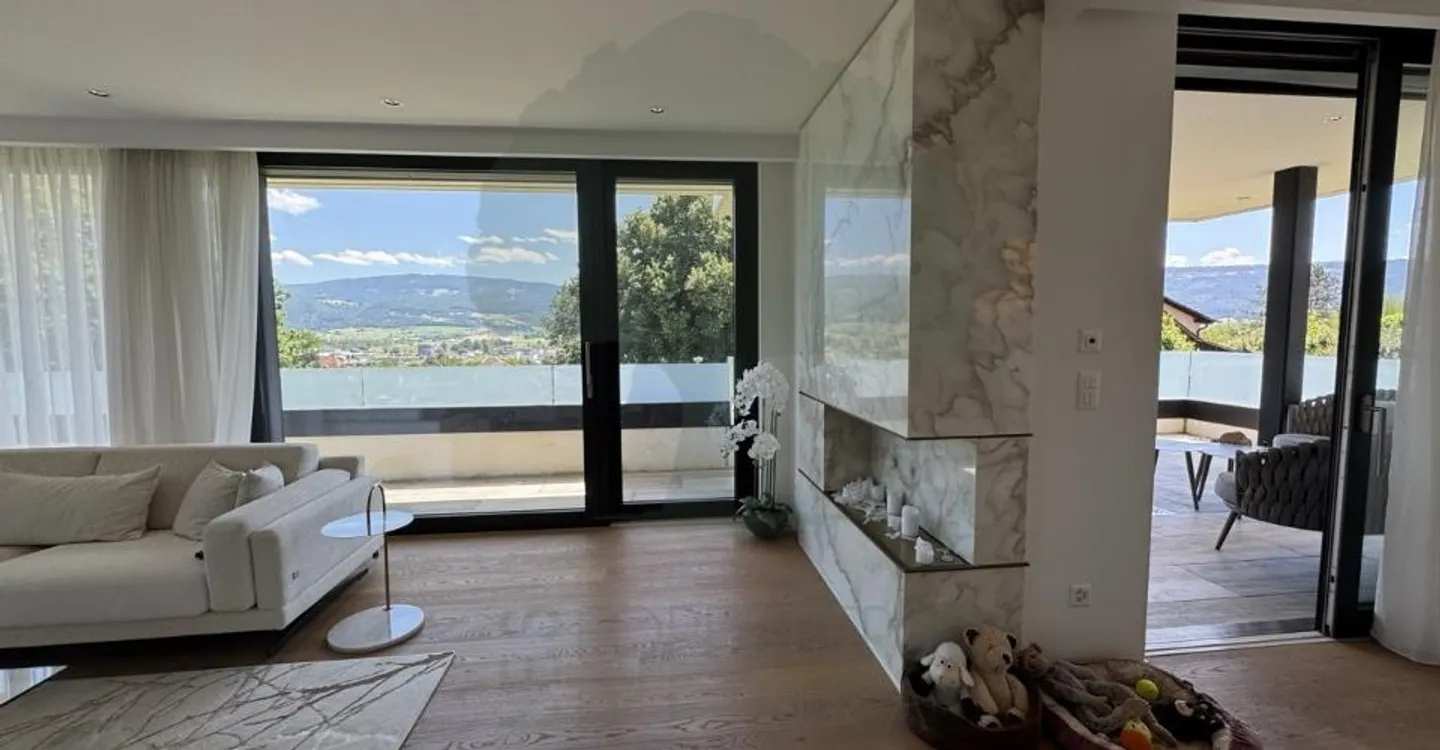 Superb 5.5-room apartment of 170 m² with a 62 m² terrace - Photo 8 of 13
